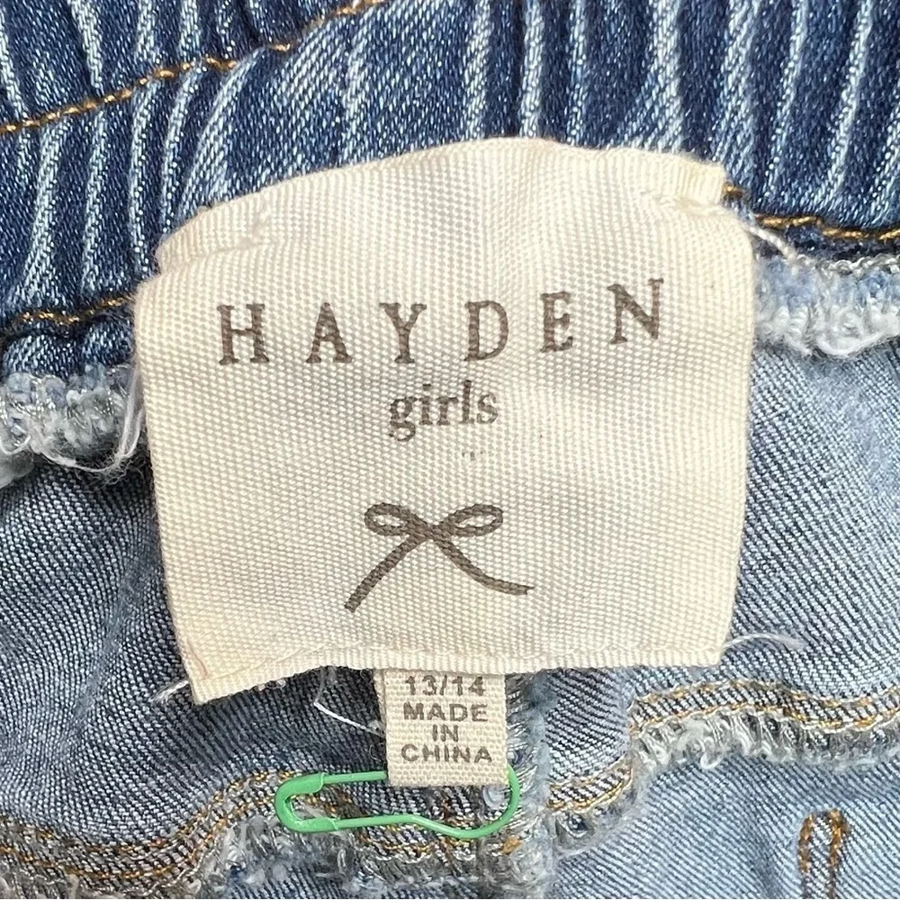 Hayden trendy star